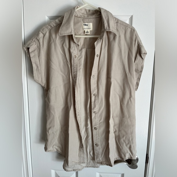 Tilley button up pin stripe blouse - Picture 3 of 5